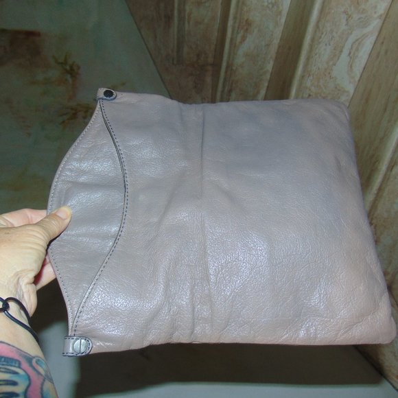 BCBG Max Azria Womens Genuine Leather Envelope Clutch Purse Mauve Lavender - Picture 7 of 11